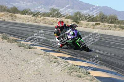 media/Dec-04-2025-Racers Edge (Thu) [[5ebc9f124d]]/2-A Group/1-Session 2 (Turn 7 Inside)/